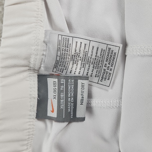 Nike White Skort with Mint Green Aqua Accents - Picture 5 of 10